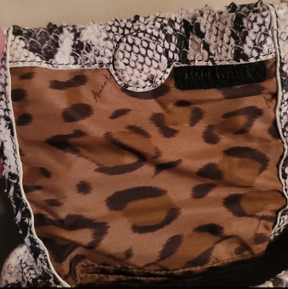 NWT Aimee Kestenberg Broadway mini vanila snake crossbody bag - Picture 10 of 11